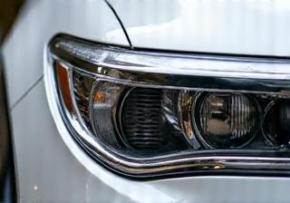 Complimentary headlight restoration offer